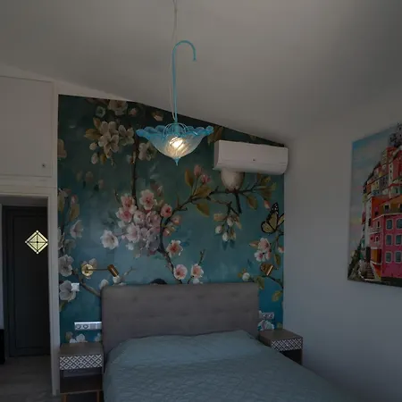 Daire Kirke's Nest