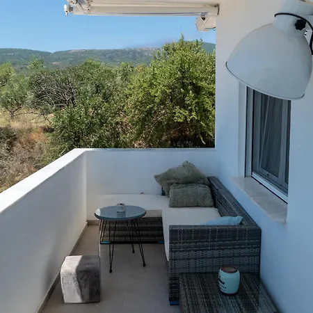 Kirke's Nest Apartment *