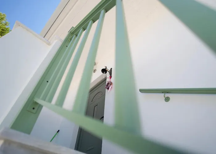 Kirke's Nest Πεταλίδι