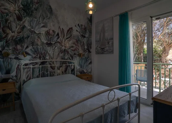 Kirke's Nest Πεταλίδι